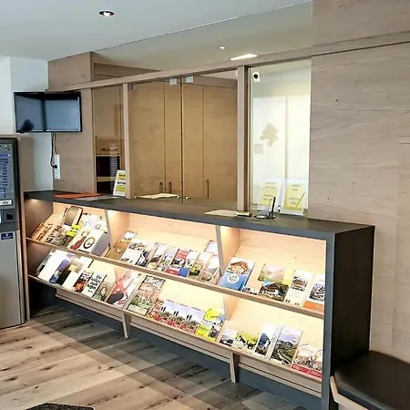 Hotel-garni Pramstraller לינה וארוחת בוקר