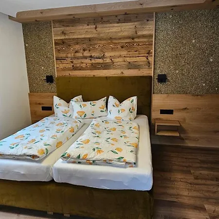 Nocleg ze śniadaniem Hotel-garni Pramstraller