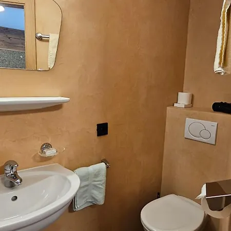 Hotel-garni Pramstraller לינה וארוחת בוקר