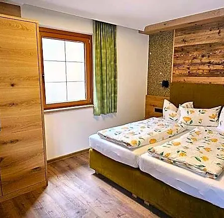 Bed & Breakfast Hotel-garni Pramstraller