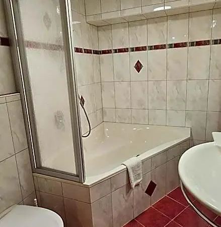 Hotel-garni Pramstraller 3*