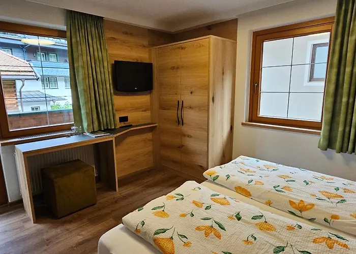 Hotel-garni Pramstraller 3*