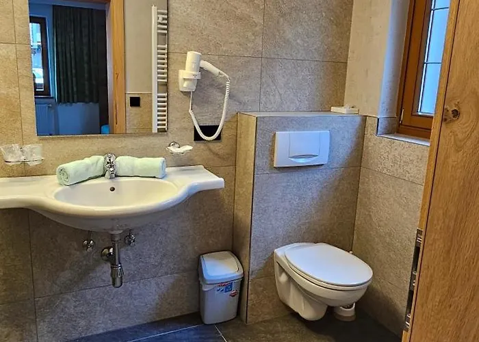 Bed and breakfast Hotel-garni Pramstraller 3*